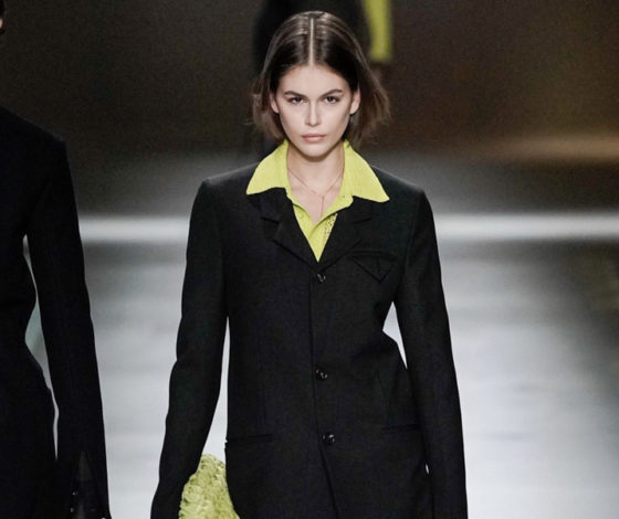 Кайя Гербер на показе Bottega Veneta в Милане