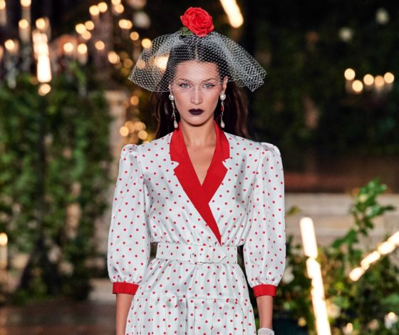 Белла Хадид на показе Rodarte в Нью-Йорке