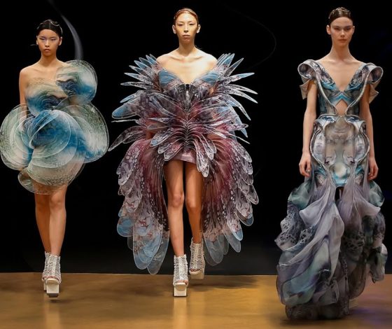 Instagram дня: блогер сравнивает образы с показов с животными и растениями