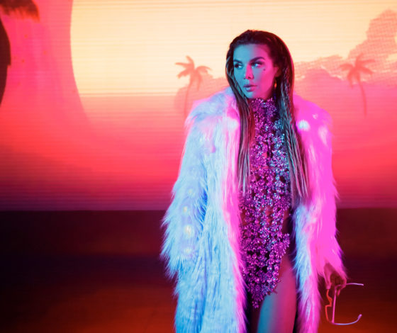 Музыкальный бум: собрали звезд, которые представили сегодня новые клипы