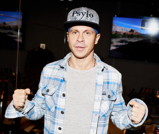 «Друзья порешали на высоком уровне»: Павел Деревянко рассказал, как вылетел на Мальдивы в пандемию