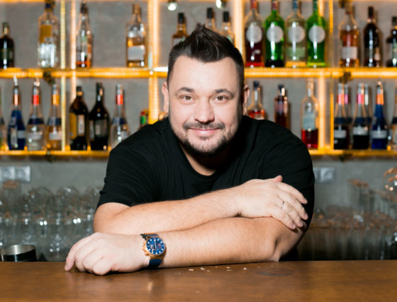 Эксклюзив. Топ-12 песен из 90-х, которые любит Сергей Жуков