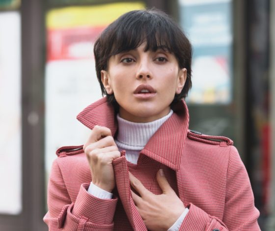 Костюмы с мужского плеча, яркие пальто и элегантные платья в новой весенней коллекции I AM Studio