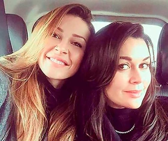 «Боль живет во мне каждую секунду»: дочь Анастасии Заворотнюк о болезни мамы