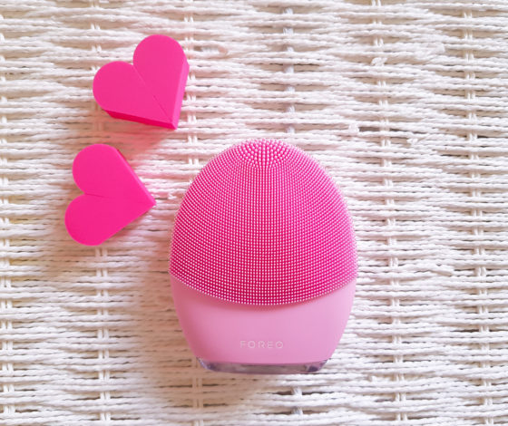 Личный опыт бьюти-директора PEOPLETALK: как изменилась моя кожа через полгода использования щеточки для умывания