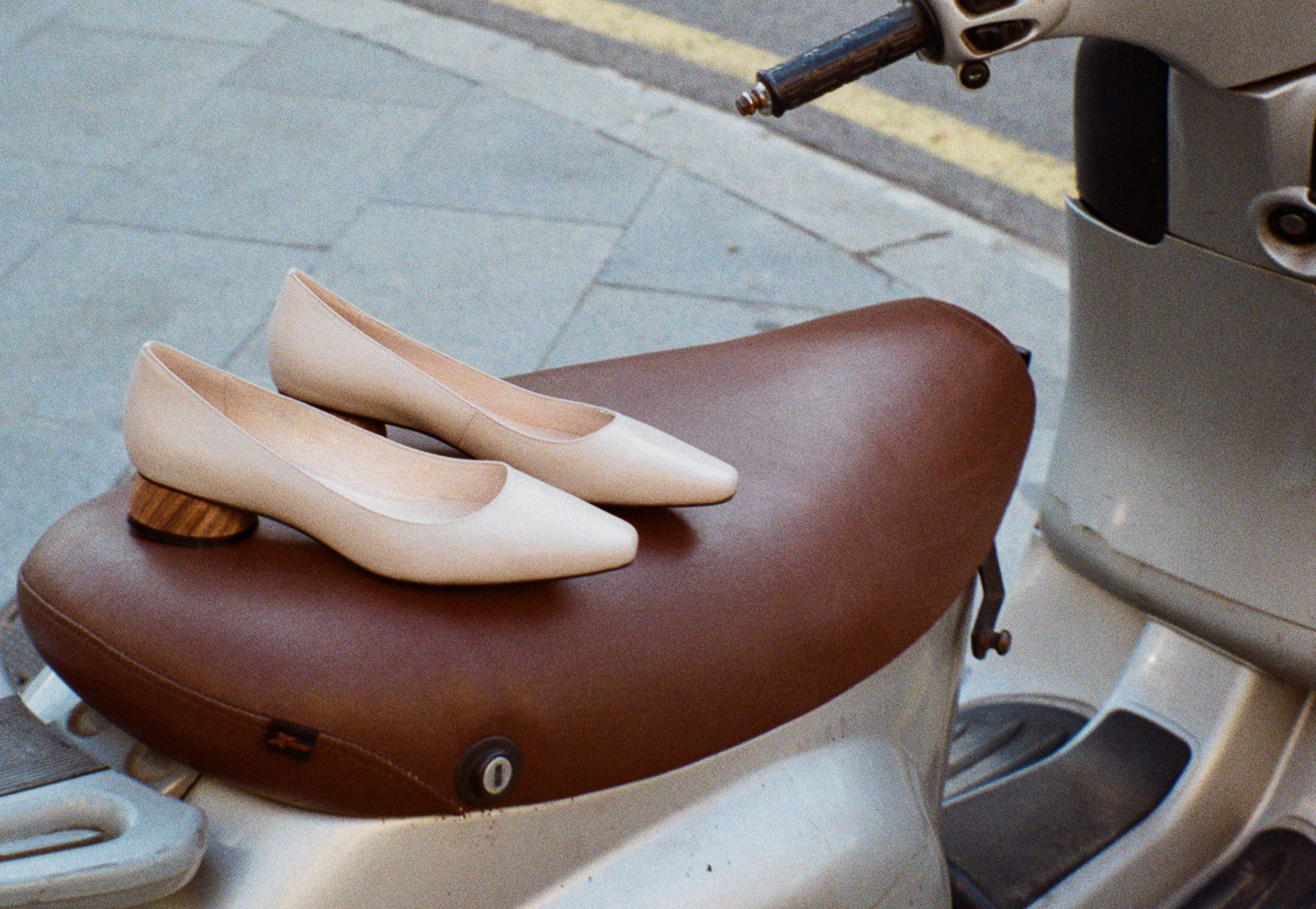 Как у Мэрилин Монро: элегантные лодочки и стильные босоножки в новом ...