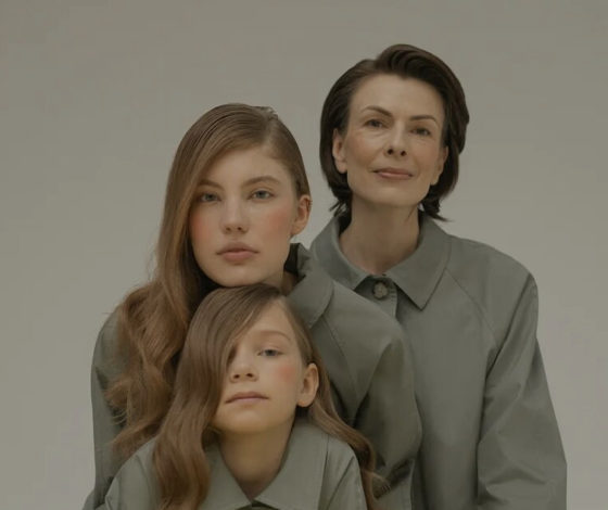 Просто быть девочкой: костюмы, платья и тренчи в весенней коллекции STUDIO 29