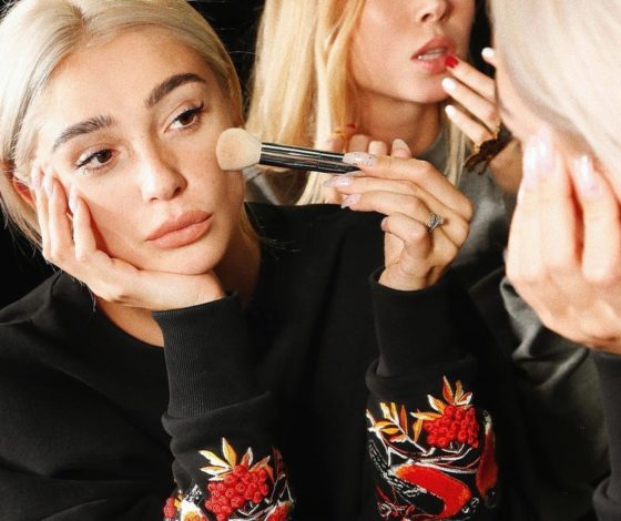 Об увлечении запрещенными веществами, дуэте с Элджеем и браке: прямой эфир Насти Ивлеевой и Лолиты