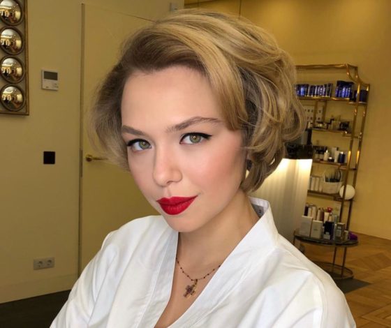 Молодая мама: Таисия Вилкова впервые показала беременные фотографии