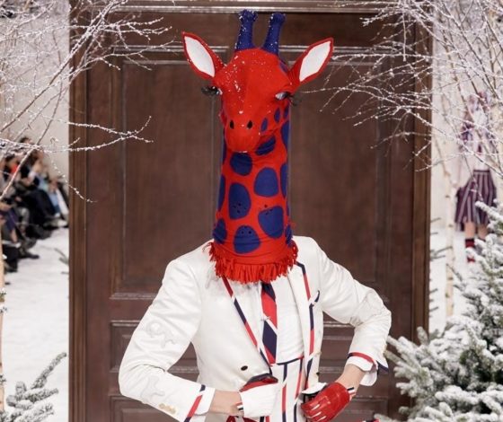 Твидовые костюмы и сумки в виде животных: весь показ Thom Browne