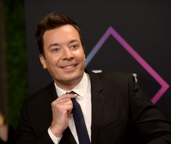 На карантине: Джимми Фэллон ведет вечернее шоу прямо из дома