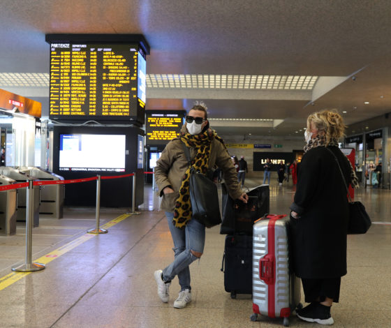 8 марта и коронавирус: больше 105 000 заболевших, Италия закрыла 15 провинций, зафиксированы еще три случая заражения в России