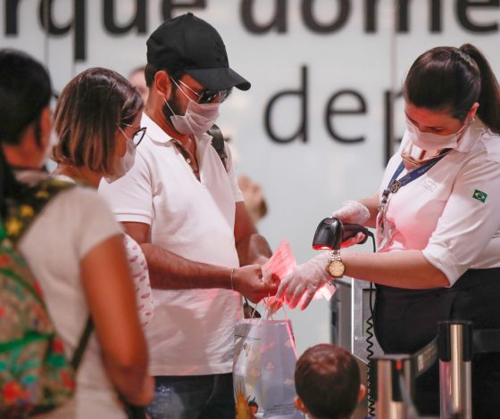 16 марта и коронавирус: 63 больных в России, школы закрывают, голливудские звезды уходят на карантин