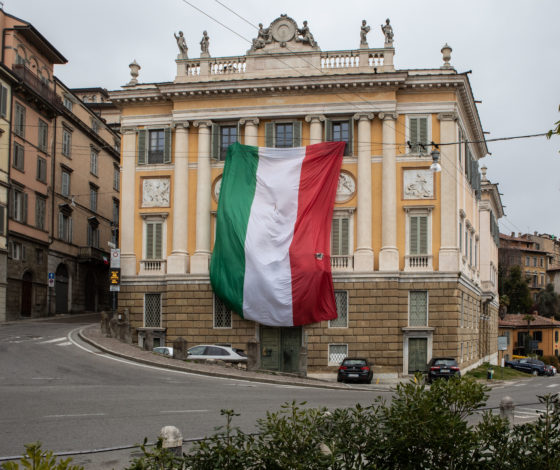 «Ты не Уилл Смит в фильме «Я – легенда»»: итальянские мэры вышли из себя из-за нарушений карантина
