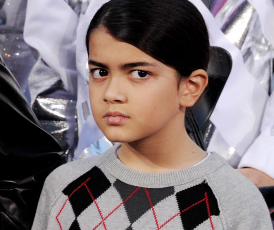 18-летний сын Майкла Джексона завёл YouTube и купил дом за два миллиона долларов. Показываем, как он выглядит (и сын, и дом)