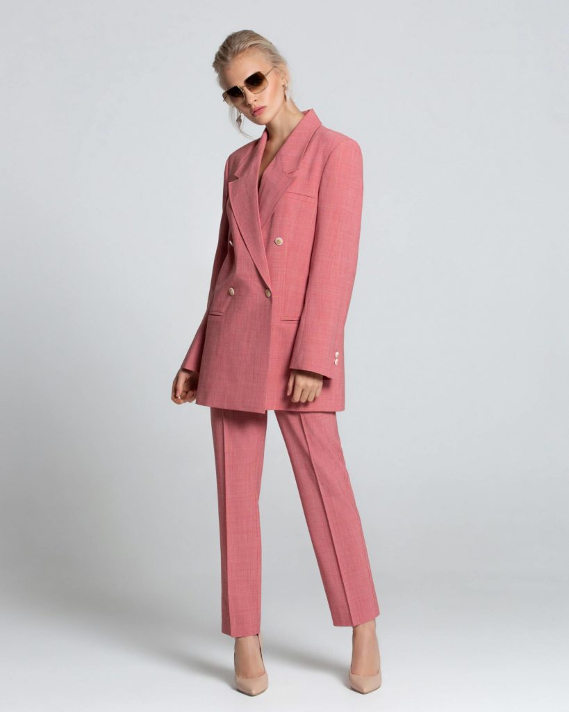 I AM STUDIO, 28500 Р. (iamstudio.ru)