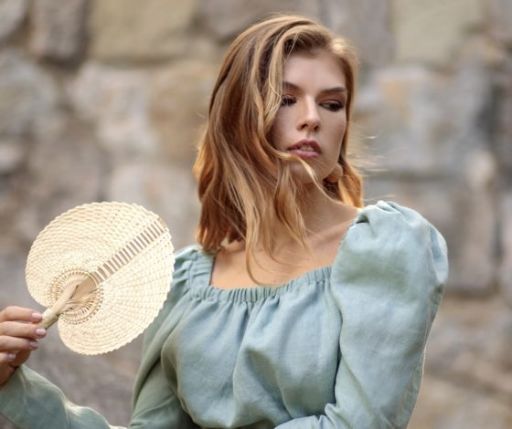 Эко-бренд Petrichor выпустил новую коллекцию: кроп-топы с объемными рукавами, легкие платья-рубашки и свободные шорты