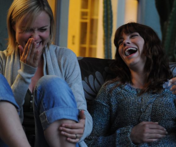 «А помните, были такие прикольные места — рестораны»: в Twitter вспоминают жизнь до коронавируса