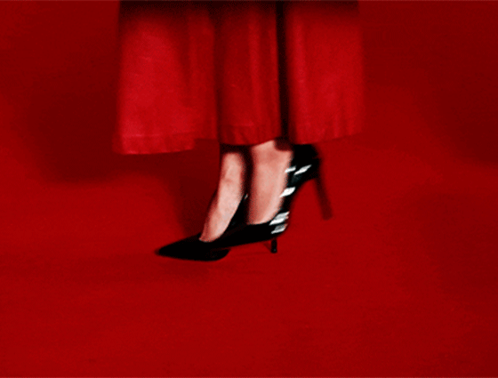 Шагнули вперед: какие  пластические операции звезды делают на ноги