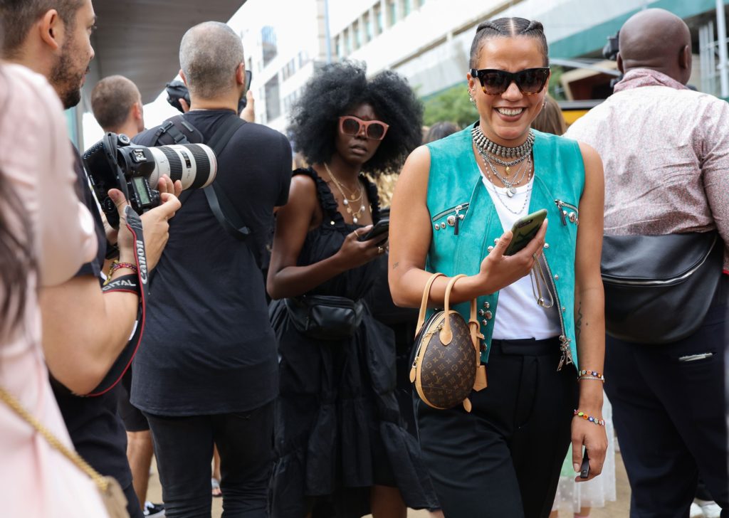 68C22169-45E5-4440-8371-19B1563A8635