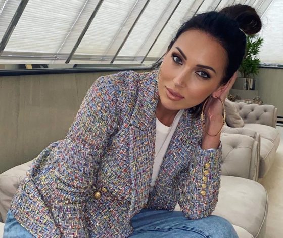 Передай кисточку: Алсу, Юлия Ковальчук, Алексей Чумаков и другие звезды запустили новый флешмоб