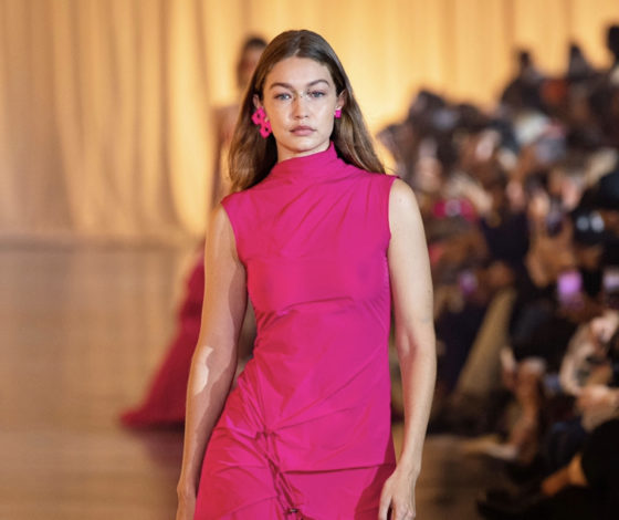 Мнение психологов: 7 цветов в одежде, которые улучшают настроение