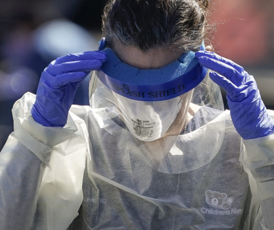 7 мая и коронавирус: больше 3,7 млн инфицированных, 11тысяч случаев заражения за сутки в России, названы особо опасные места распространения