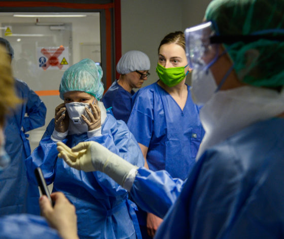 «Список памяти»: российские врачи рассказывают о жертвах коронавируса среди коллег