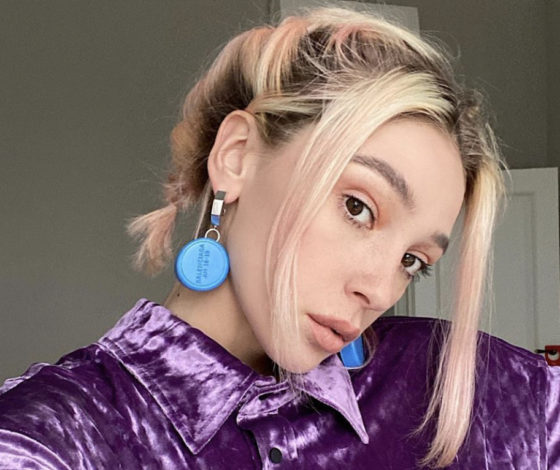 «Протираю лицо ромашкой»: Настя Ивлеева рассказала, как ухаживает за собой