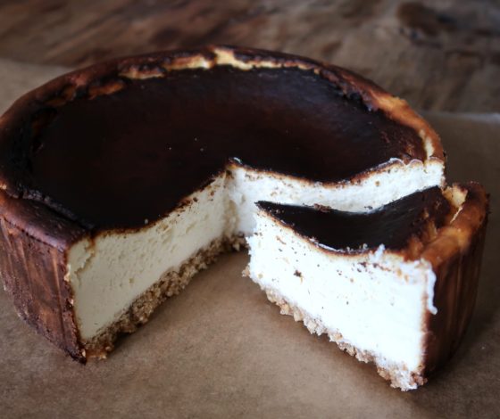 Готовим дома: простой рецепт чизкейка от популярного блогера Sirok Lukinova