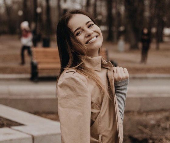 «Я сижу в Tinder»: Полина Гренц о возможной победительнице «Холостяка» и похудении в прямом эфире PEOPLETALK