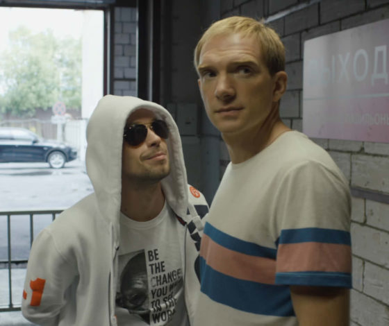 «Второго сезона не будет»: Андрей Бурковский о сериале «Звоните ДиКаприо!», детстве и критике в прямом эфире PEOPLETALK