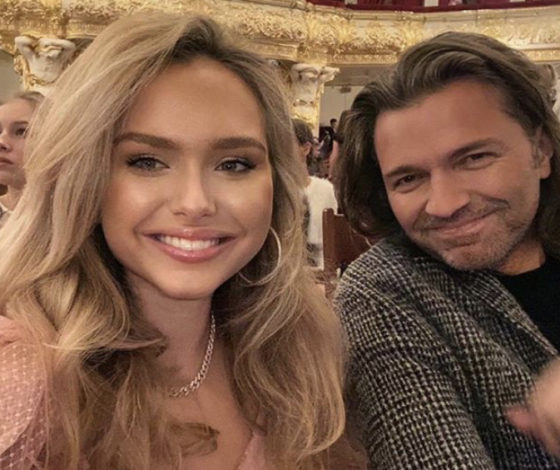 Прямой эфир PEOPLETALK: в гостях Дмитрий и Стеша Маликовы