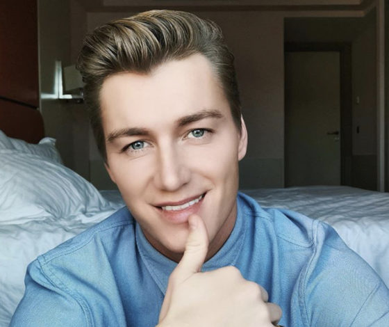 «Я буду снимать полнометражный фильм»: Алексей Воробьев о новой песне, съемках с Джоном Малковичем и жизни в Америке в прямом эфире PEOPLETALK