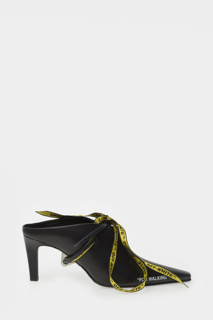 Off-White, 44990 Р. (leform.ru)