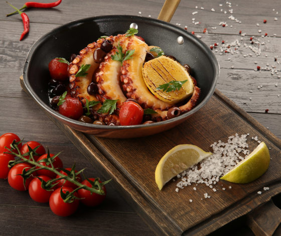 Доставка из ресторанов «Ласточка» и «Чайка»: от роллов до супов