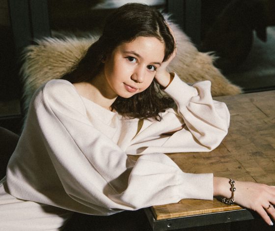 20-летняя звезда «Закрытой школы» Луиза-Габриэла Бровина вышла замуж