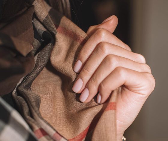 Топ-10 вариантов одноцветного маникюра