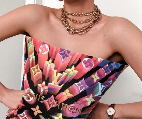 Юбка из пакета Prada: в TikTok новый модный флешмоб