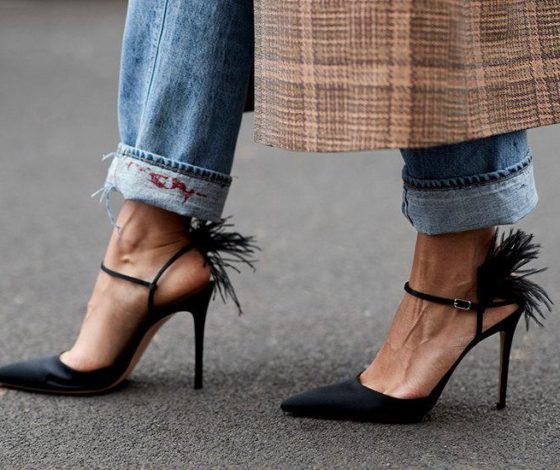 25 пар нарядных туфель