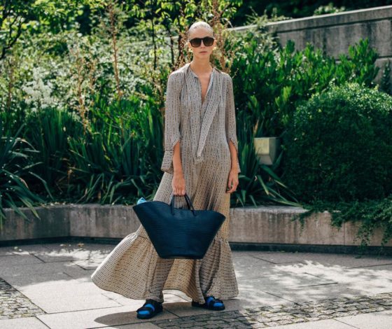 На примере звёзд стритстайла: как носить сандалии на платформе