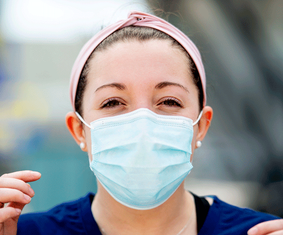 #бьютирутинанакарантине: что делать, если на лице появились прыщи от медицинской маски