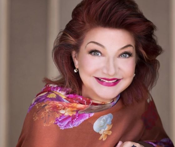 Онлайн-ссора Елены Степаненко и Татьяны Брухуновой: собрали всю информацию