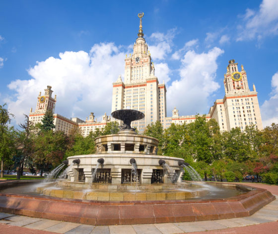 Продолжение скандала: студентка МГУ потребовала уволить преподавателя, которого она обвинила в домогательствах