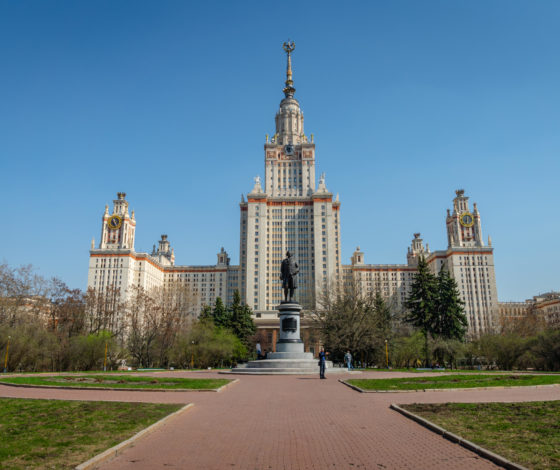 Скандал: студенты филологического и исторического факультетов МГУ им. М. В. Ломоносова заявили о домогательствах педагогов. Собрали все, что известно