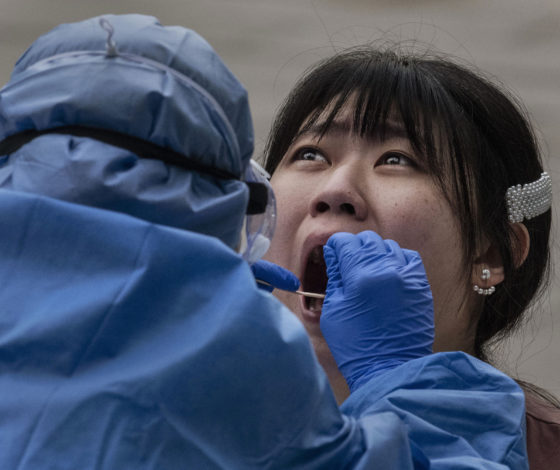 28 мая и коронавирус: больше 5,7 миллиона заболевших, в ВОЗ считают, что Латинская Америка стала новым центром пандемии, в Москве с 1 июня приступают ко второму этапу снятия ограничительных мер