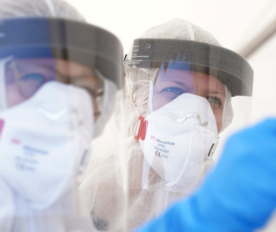 25 мая и коронавирус: больше 5,5 миллионов зараженных, Трамп пожертвовал свою зарплату на борьбу с коронавирусом, Бразилия вышла на первое место по количеству смертей за сутки