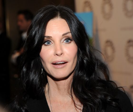 Кортни Кокс забралась в морозильную камеру, чтобы сохранить молодость