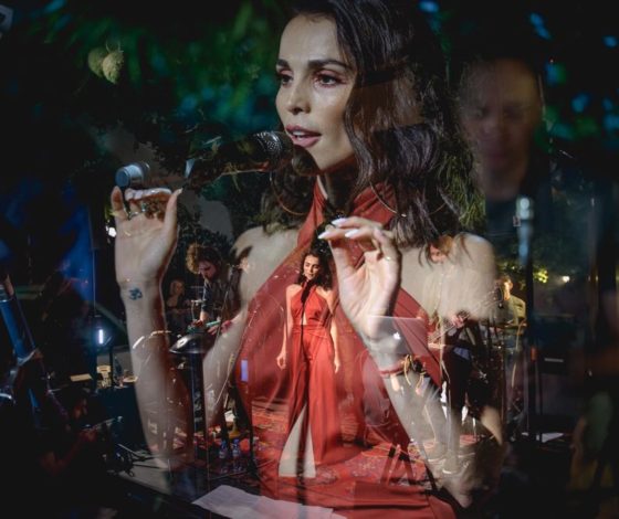 Планы на выходные: первый онлайн-концерт Сати Казановой