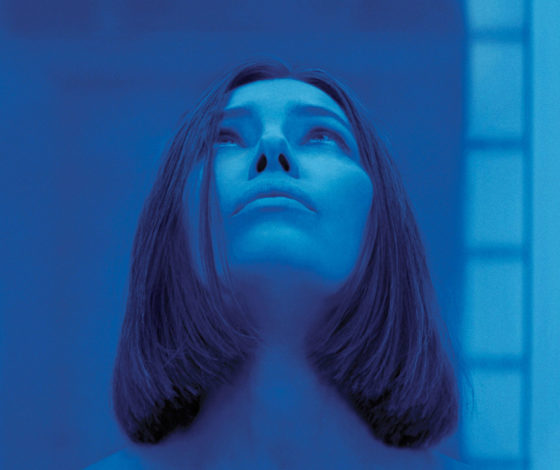 #бьютирутинанакарантине: топ советов, как защитить лицо от вредного излучения гаджетов